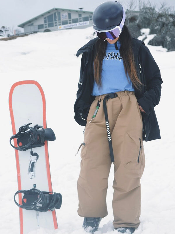 Damen-Skihose „Mountain Expedition“ mit weitem Sitz und seitlichen Cargotaschen
