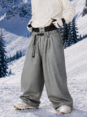 Urban Vibe Herren-Snowboardhose im Workwear-Stil mit Nietenbesatz, weiter Passform und OG-Baggy-Schnitt.