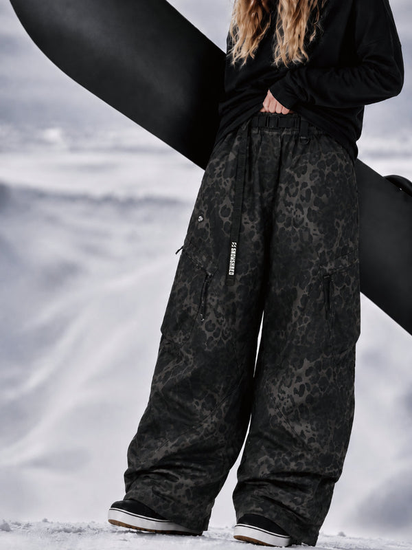 TerrainFlex Freestyle Oversized Cargo Snowboardhose für Damen – Crew Edition